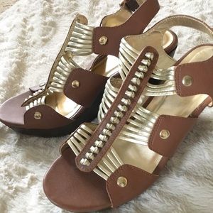 Candie’s Brand Brown & Gold Wedge Heels Size 8